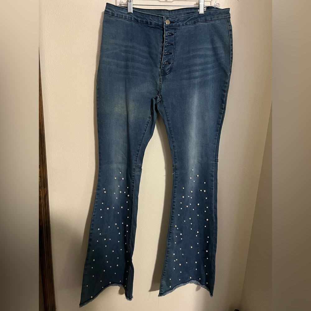 NO BRAND Classic Bell Bottom Denim Jeans with Pearl Detail Medium Wash Wms Sz 2X
